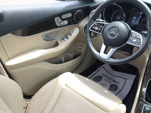 Used 2022 Mercedes-Benz GLC 300 image 27