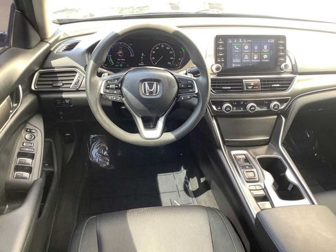 Used 2021 Honda Accord Hybrid image 10