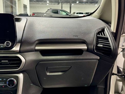 Used 2018 Ford EcoSport SE image 20