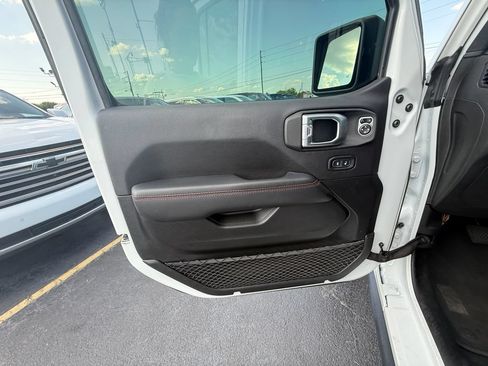 Used 2020 Jeep Wrangler Unlimited Rubicon AWD/4WD image 11