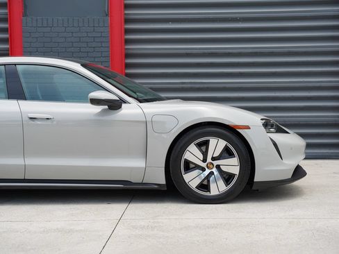 Used 2023 Porsche Taycan RWD image 2