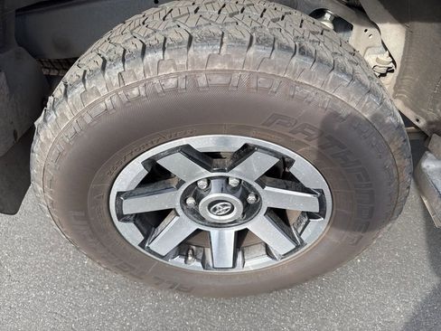 Used 2020 Toyota 4Runner SR5 image 8