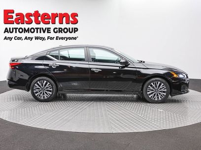 Used 2023 Nissan Altima 2.5 SV w/ SV Premium Package