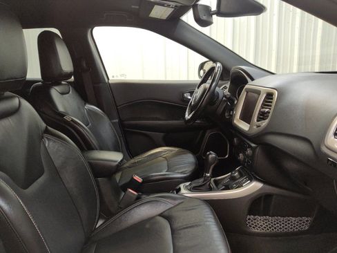 Used 2021 Jeep Compass Latitude image 21