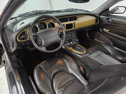 Used 2001 Jaguar XK8 Convertible RWD image 29