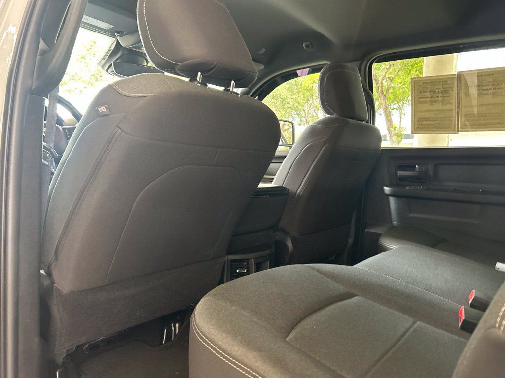Used 2025 RAM 3500 Tradesman AWD/4WD image 38