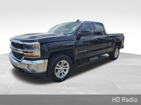 Used 2018 Chevrolet Silverado 1500 LT w/ All Star Edition image 11
