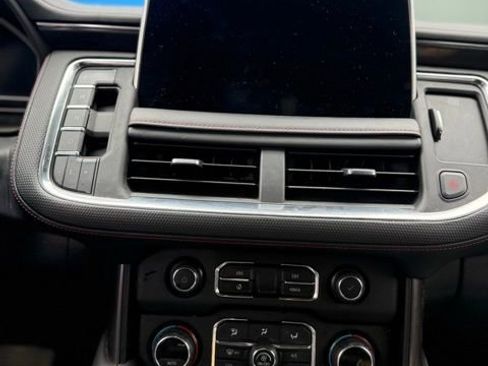 Used 2022 Chevrolet Suburban RST w/ Luxury Package image 9