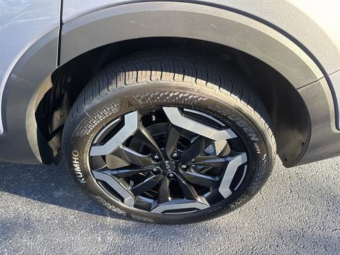 New 2025 Kia Telluride S image 9