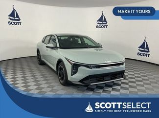 Used 2025 Kia K4 EX FWD video 1