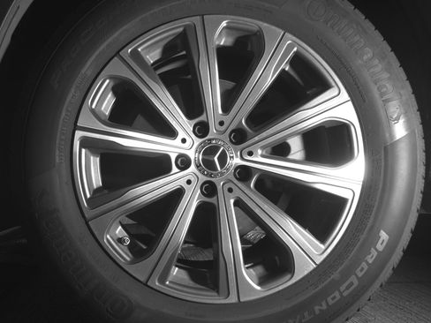 Used 2024 Mercedes-Benz GLC 300 GLC 300 image 12