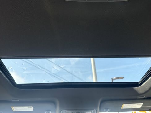 Used 2022 GMC Sierra 1500 AT4 w/ AT4 Preferred Package image 21