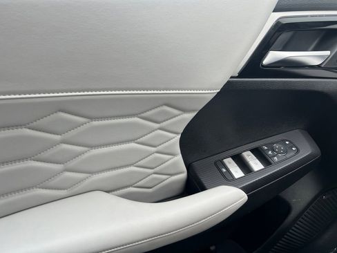 Used 2025 Mitsubishi Outlander SEL FWD image 5