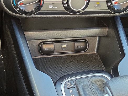 Used 2024 Kia Soul LX w/ Option Group 015 image 27