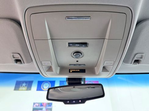 Used 2015 GMC Yukon XL SLE w/ Convenience Package RWD image 11
