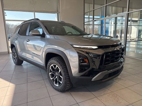 New 2026 Chevrolet Equinox ACTIV image 3