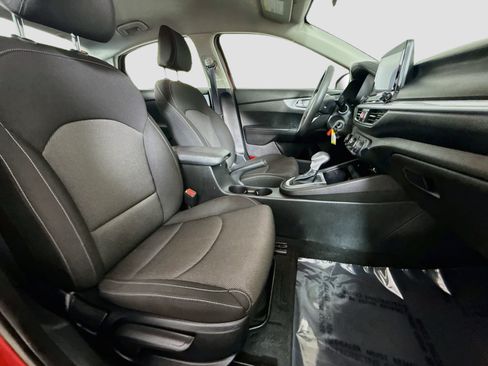 Used 2023 Kia Forte LXS FWD image 29