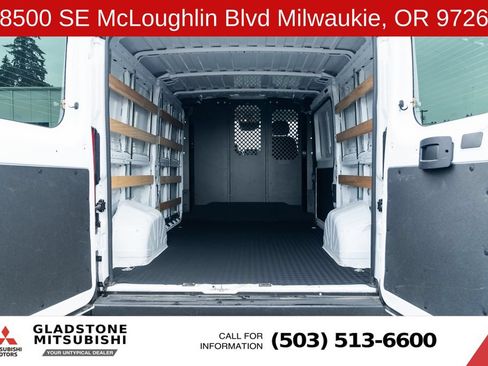 Used 2025 RAM ProMaster 2500 w/ U-Haul Equipment Group FWD image 8