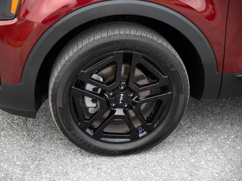 Used 2024 Kia Telluride EX X-Line AWD/4WD image 9