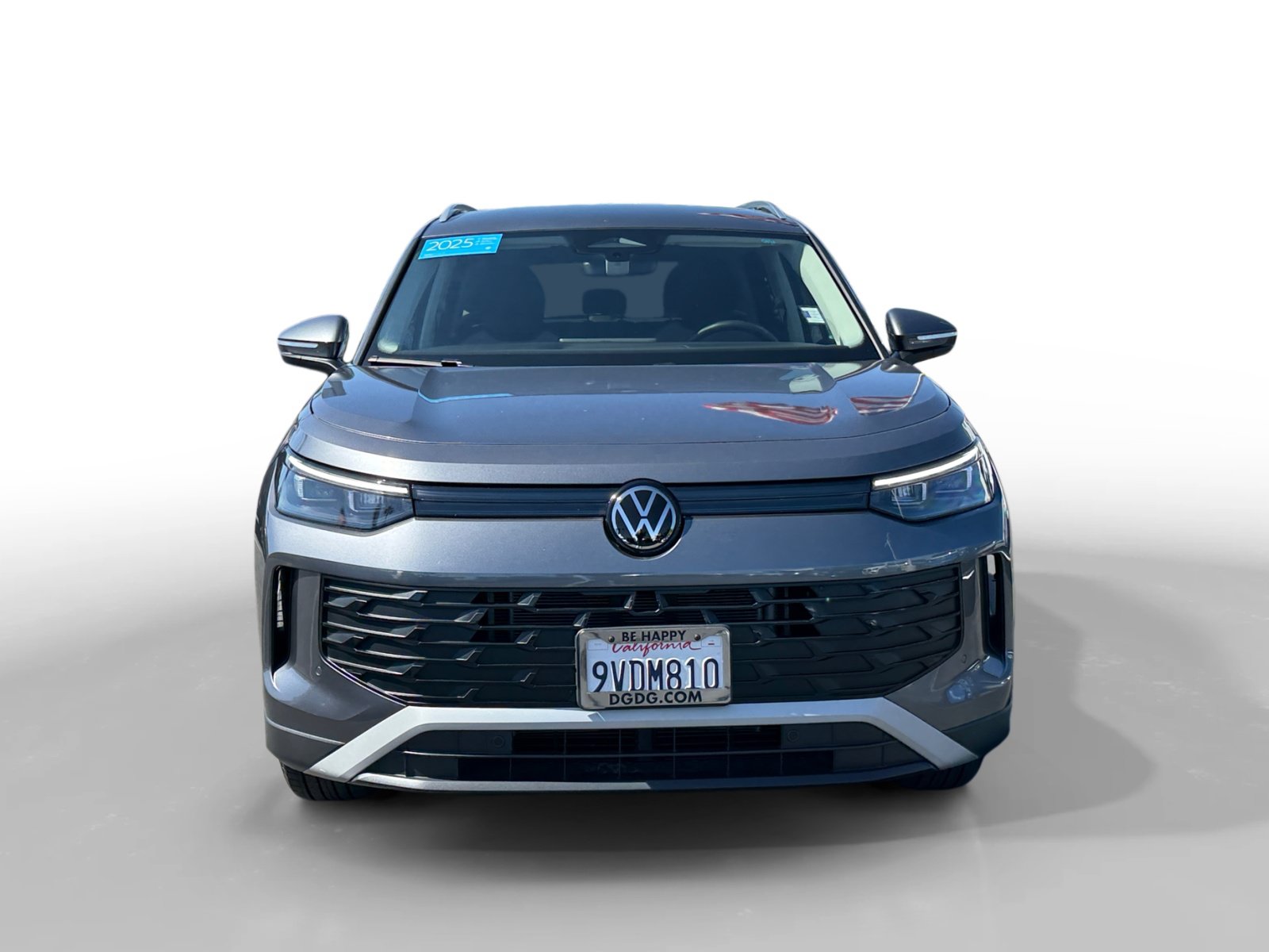 Certified 2025 Volkswagen Tiguan S FWD image 8