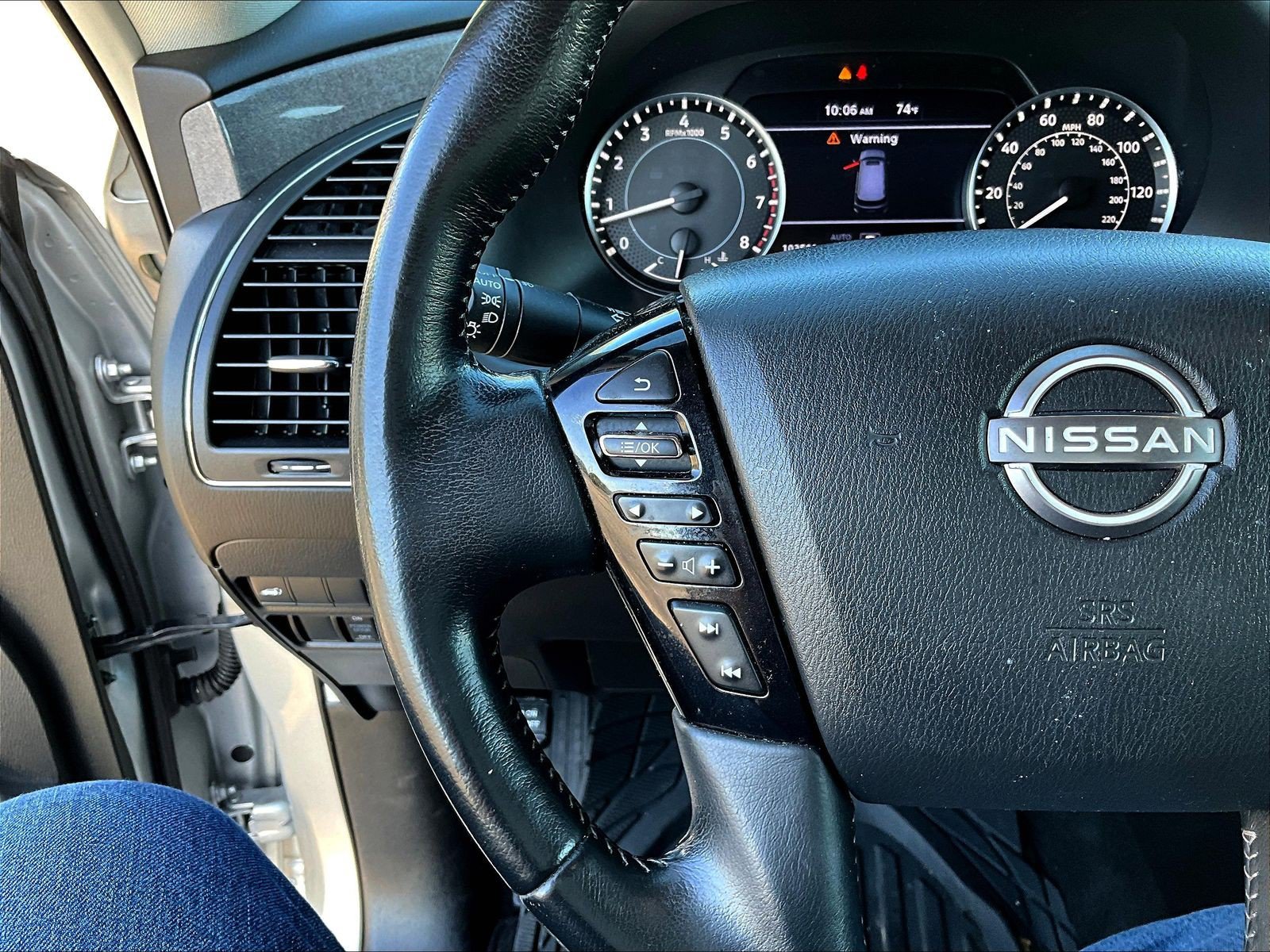 Used 2021 Nissan Armada SV w/ SV Appearance Package AWD/4WD image 11