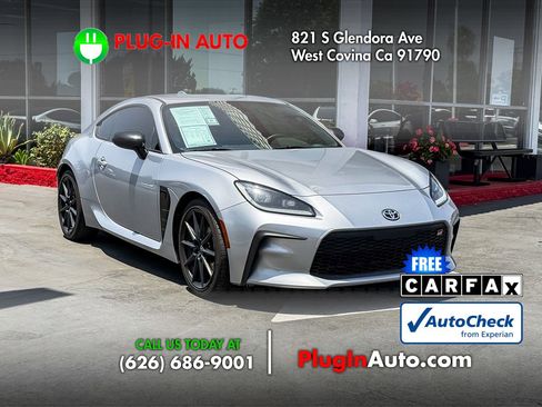 Used 2023 Toyota GR86 Premium RWD image 3