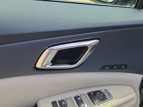 New 2026 Kia Carnival EX FWD image 20