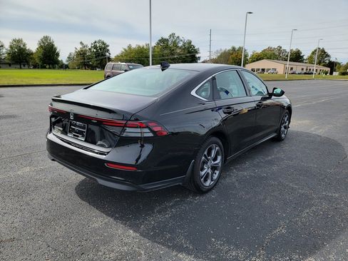 Certified 2023 Honda Accord EX image 11