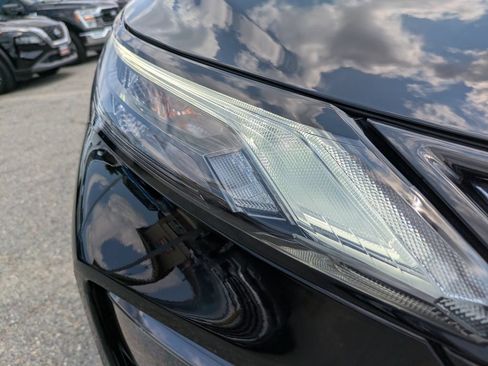Certified 2025 Nissan Rogue SV FWD image 11