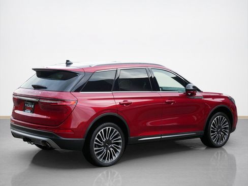 Used 2021 Lincoln Corsair Reserve w/ Equipment Group 201A AWD/4WD image 3