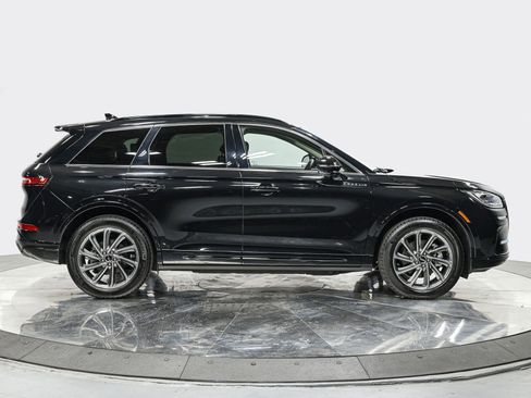 Used 2025 Lincoln Corsair Grand Touring w/ Equipment Group 301A image 8