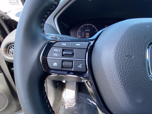 Certified 2026 Honda HR-V Sport image 25
