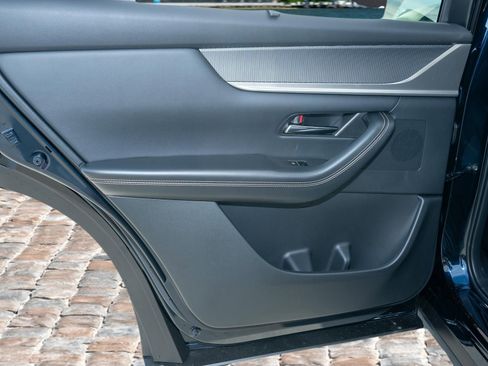 New 2026 MAZDA CX-90 Plug-In Hybrid w/ Preferred image 15