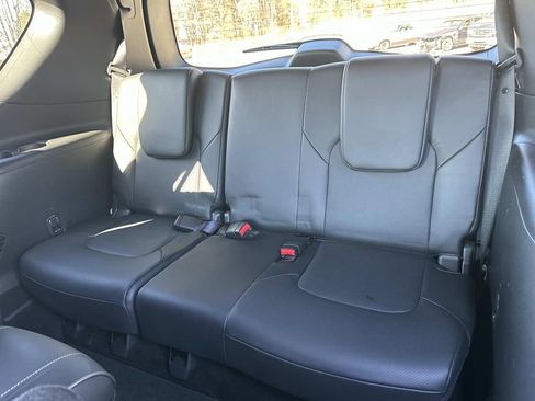 Used 2024 INFINITI QX80 Sensory image 24