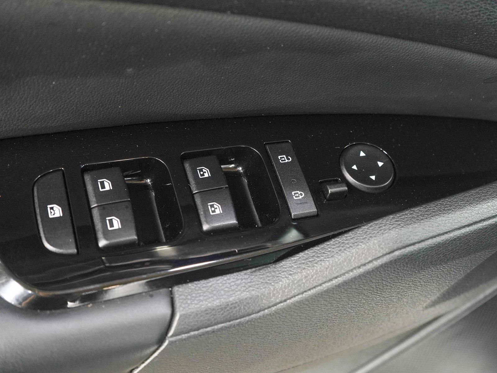 Used 2023 Kia Sportage X-Line w/ X-Line Premium Package AWD/4WD image 22