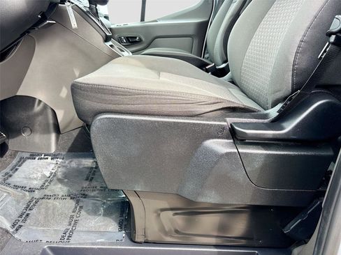 Used 2024 Ford Transit 350 XLT image 19