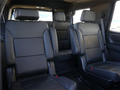 Used 2023 Chevrolet Tahoe Z71 w/ Luxury Package image 22