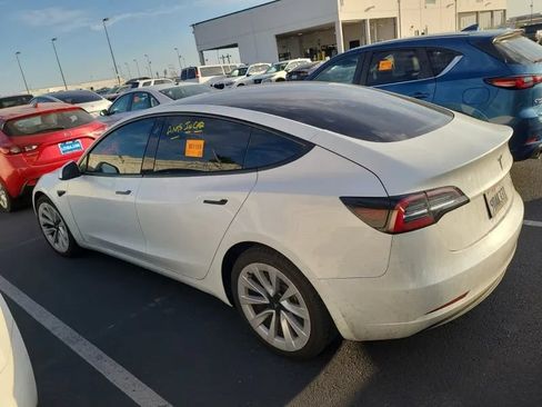Used 2022 Tesla Model 3 Long Range AWD/4WD image 3