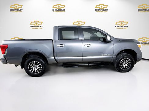 Used 2021 Nissan Titan SV w/ Accessory Utility Package image 8