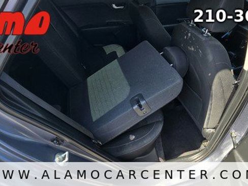 Used 2020 Kia Rio S image 21