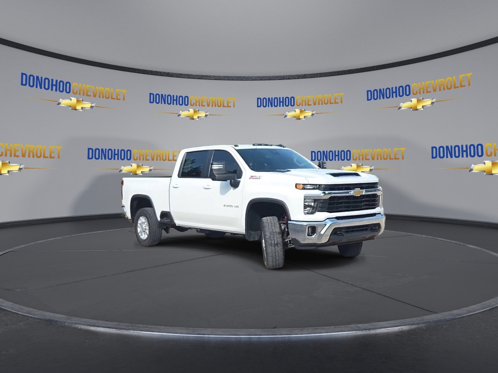 Used 2025 Chevrolet Silverado 2500 LT AWD/4WD image 6