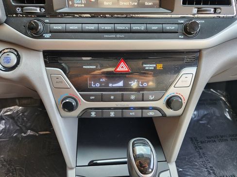 Used 2017 Hyundai Elantra SE w/ SE A/T Tech Package 03 FWD image 20