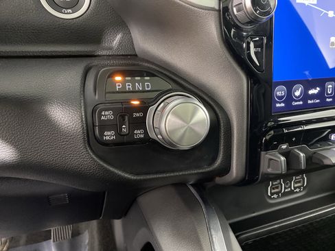 Used 2021 RAM 1500 Laramie w/ Sport Appearance Package image 33