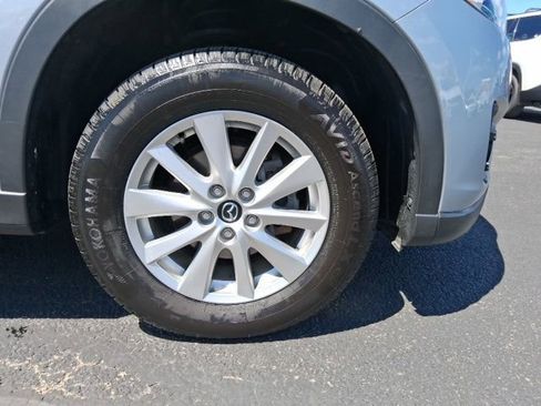 Used 2016 MAZDA CX-5 Touring w/ Bose/Moonroof Package FWD image 5