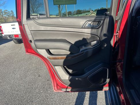 Used 2019 Chevrolet Tahoe LT image 22
