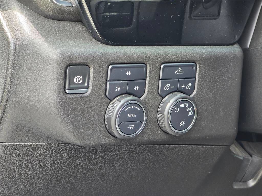Used 2024 Chevrolet Silverado 2500 LT AWD/4WD image 7