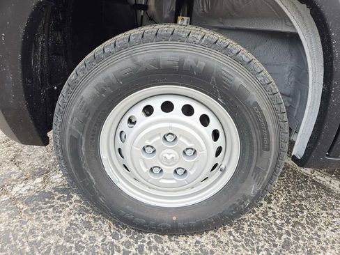 New 2026 RAM ProMaster 2500 w/ Convenience Group image 18