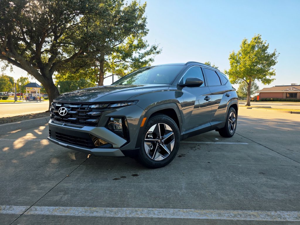New 2026 Hyundai Tucson SEL FWD image 1