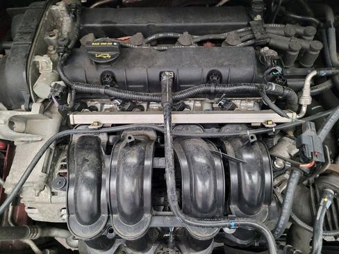 Used 2015 Ford Fiesta Titanium FWD image 30