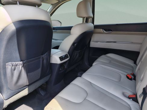 Used 2021 Hyundai Palisade SEL w/ Cargo Package FWD image 16